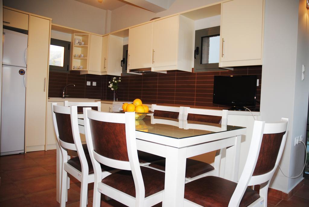 Erodios Hotel Каристос Экстерьер фото